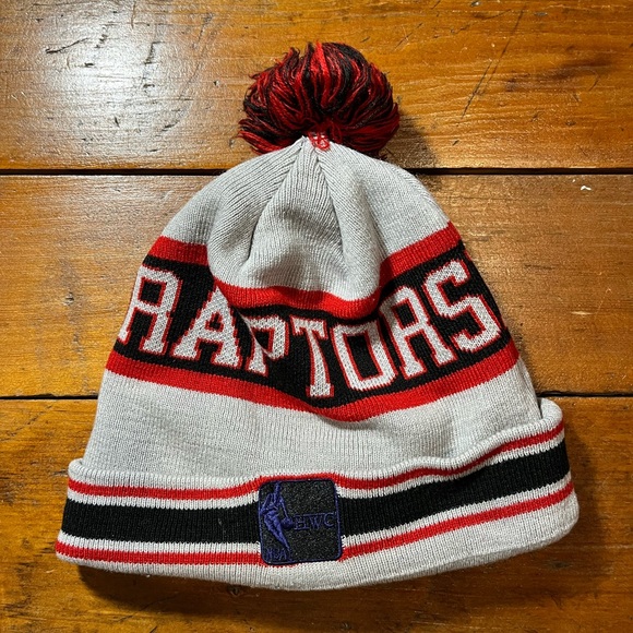 Toronto Raptors NBA Beanie Grey and Red Pom Pom - Picture 2 of 5